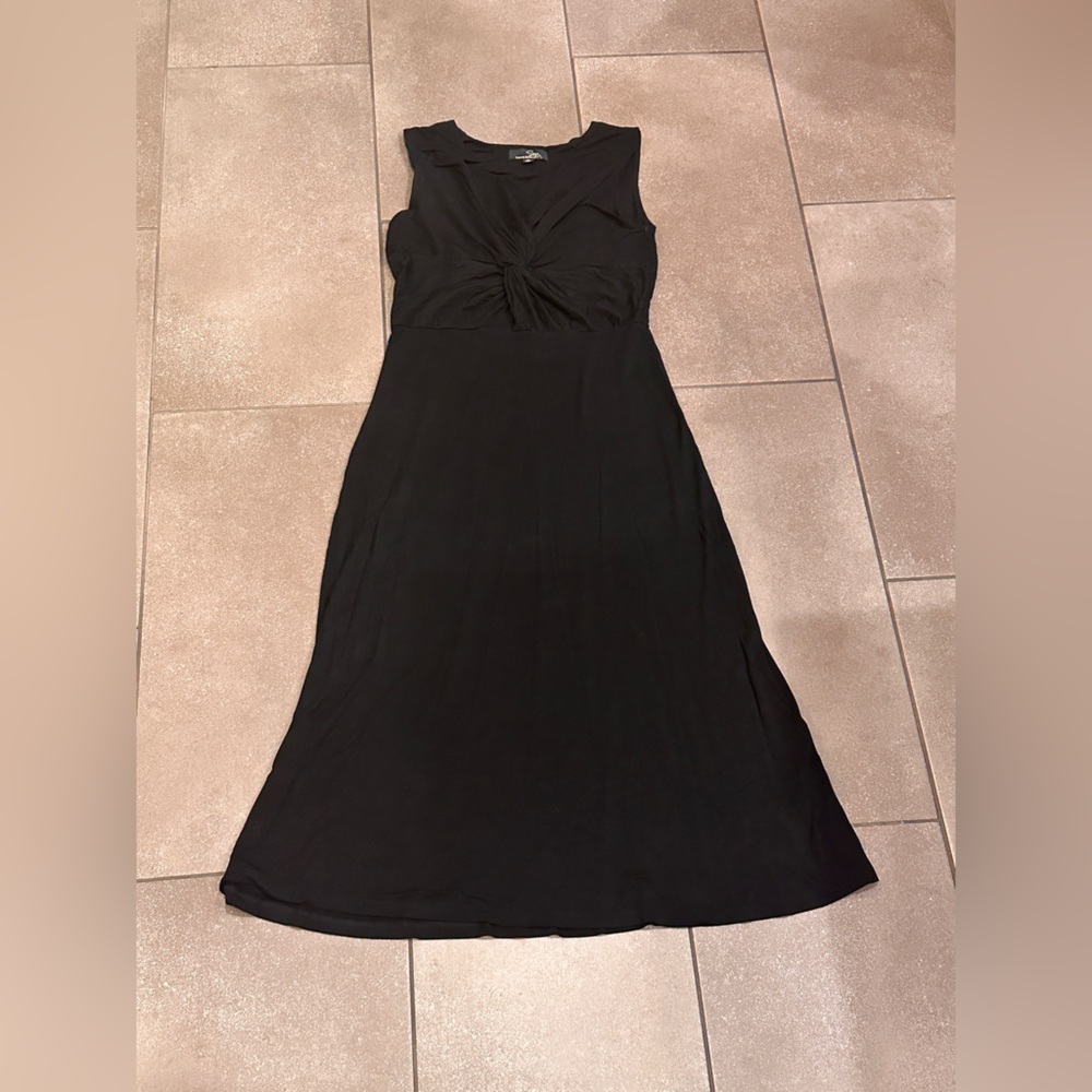2/$10 or 3/$12 ❤️ Black Twist-Front Maxi Dress Size Small Stretchy Flattering